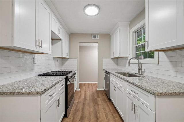 674 Inland Way NW, Lilburn, GA 30047