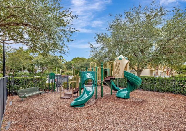 2764 SE Birmingham Drive, Stuart, FL 34994