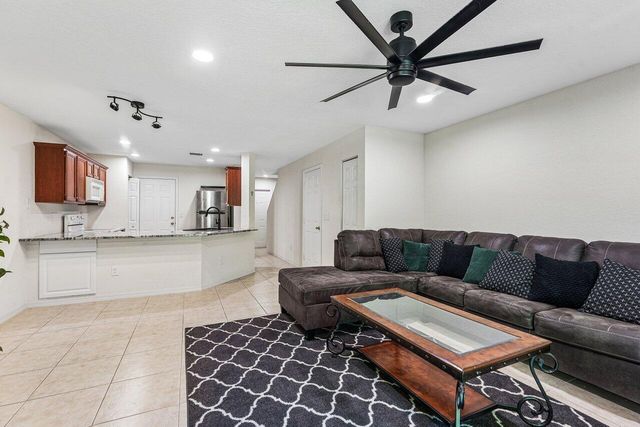 2764 SE Birmingham Drive, Stuart, FL 34994