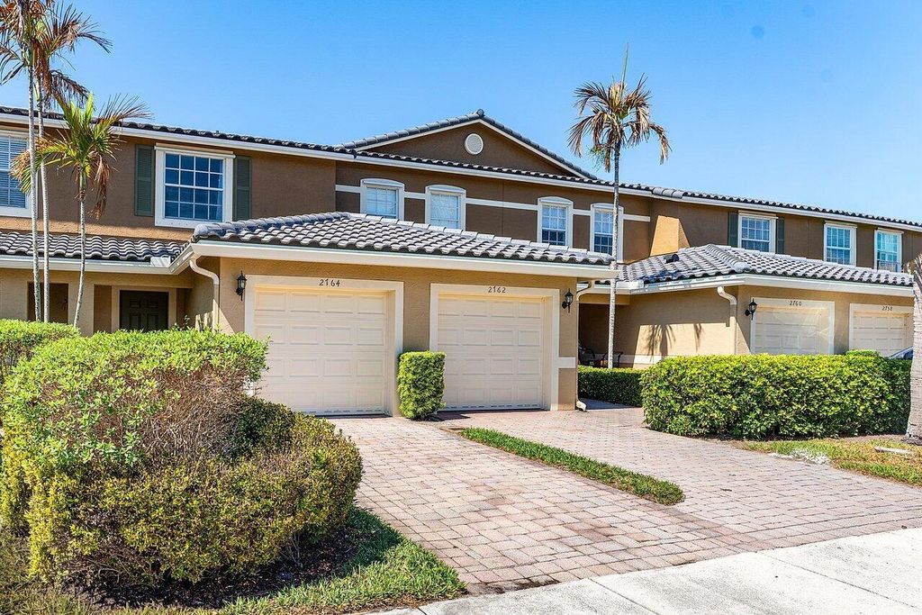 2764 SE Birmingham Drive, Stuart, FL 34994