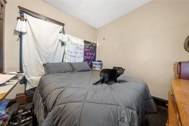 4302 Bridgeview Avenue, Newburgh Heights, OH 44105