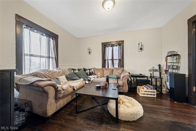 4302 Bridgeview Avenue, Newburgh Heights, OH 44105