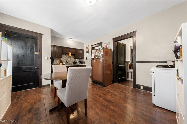 4302 Bridgeview Avenue, Newburgh Heights, OH 44105