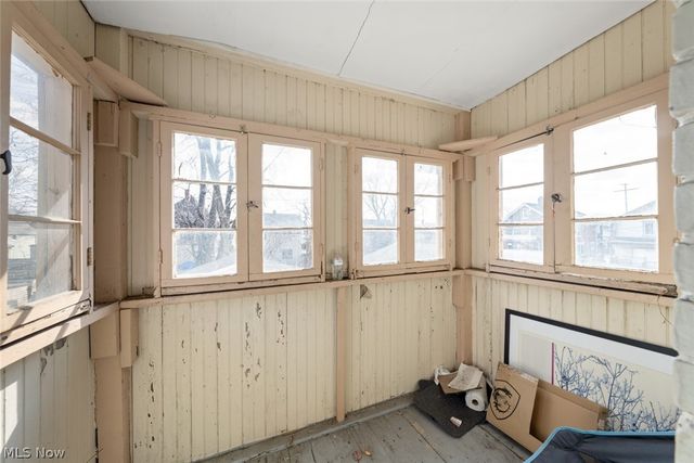 4302 Bridgeview Avenue, Newburgh Heights, OH 44105