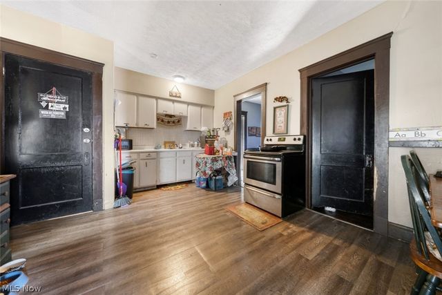 4302 Bridgeview Avenue, Newburgh Heights, OH 44105