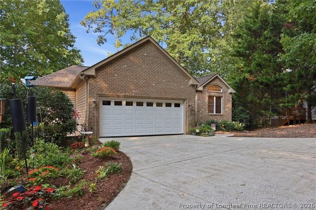3233 Leicester Circle, Sanford, NC 27332