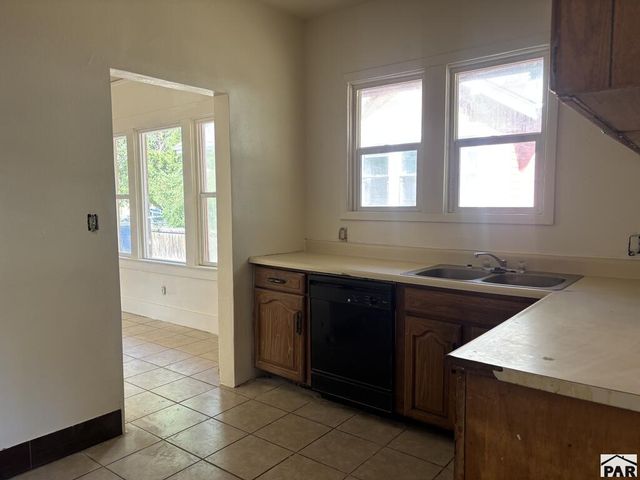 1214 E 5th St, Pueblo, CO 81001
