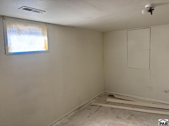 1214 E 5th St, Pueblo, CO 81001