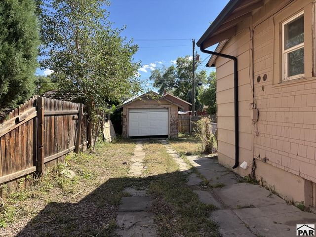 1214 E 5th St, Pueblo, CO 81001