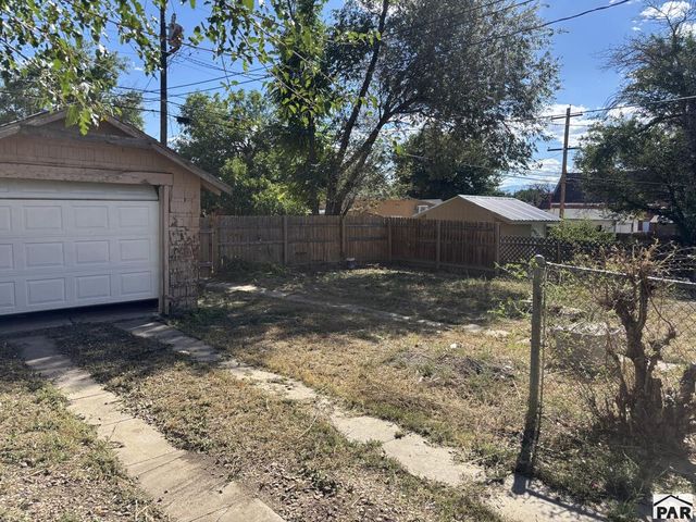 1214 E 5th St, Pueblo, CO 81001