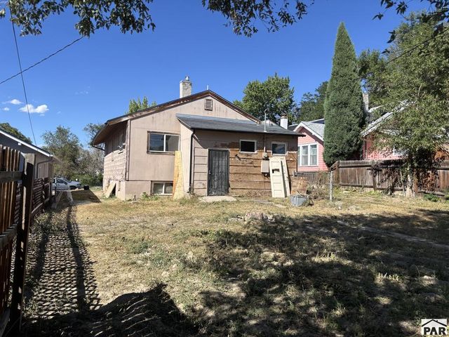 1214 E 5th St, Pueblo, CO 81001