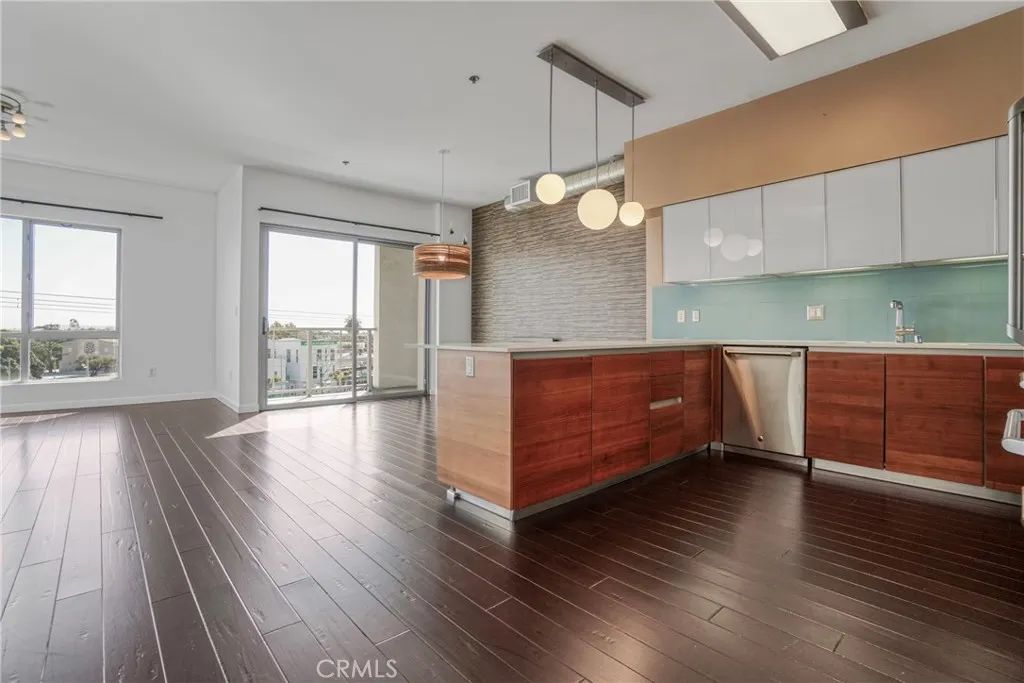 11500 Tennessee Ave 432, Los Angeles, CA 90064