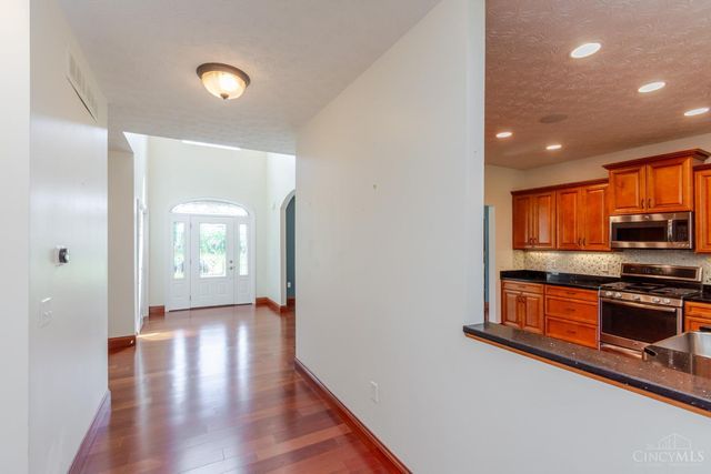 2504 Bexley Hills Place, Beavercreek Twp, OH 45385
