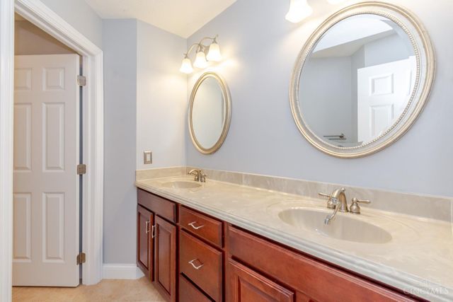 2504 Bexley Hills Place, Beavercreek Twp, OH 45385