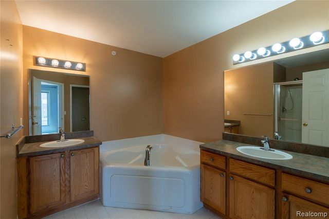 3868 Forester Boulevard, Auburn Hills, MI 48326