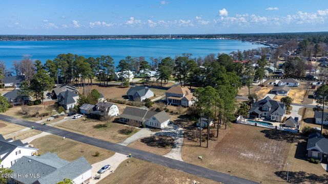 76 Wrexham Place, Elizabethtown, NC 28337