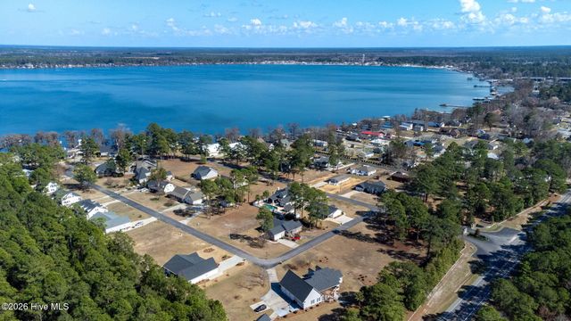 76 Wrexham Place, Elizabethtown, NC 28337