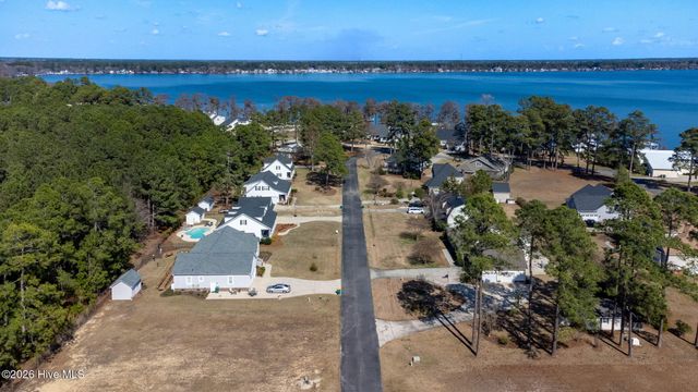 76 Wrexham Place, Elizabethtown, NC 28337