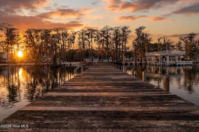 76 Wrexham Place, Elizabethtown, NC 28337