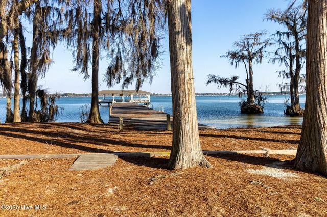 76 Wrexham Place, Elizabethtown, NC 28337