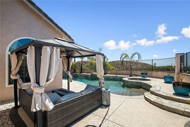 23069 Sweetbay Circle, Wildomar, CA 92595