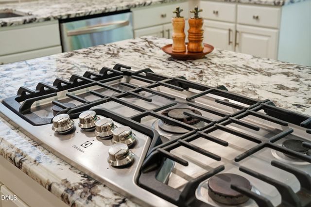 5052 Bartons Enclave Lane, Raleigh, NC 27613