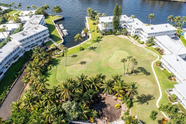 1221 Hillsboro Mile 18a, Hillsboro Beach, FL 33062