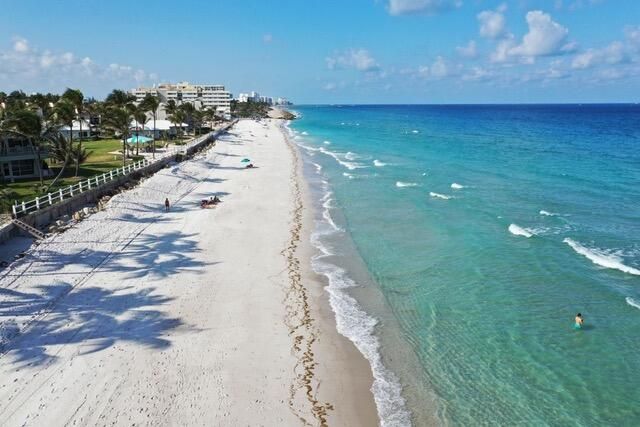 1221 Hillsboro Mile 18a, Hillsboro Beach, FL 33062