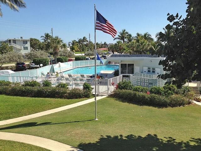 1221 Hillsboro Mile 18a, Hillsboro Beach, FL 33062