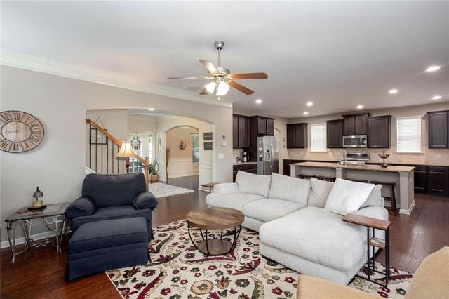 418 Parkstone Drive, Woodstock, GA 30188