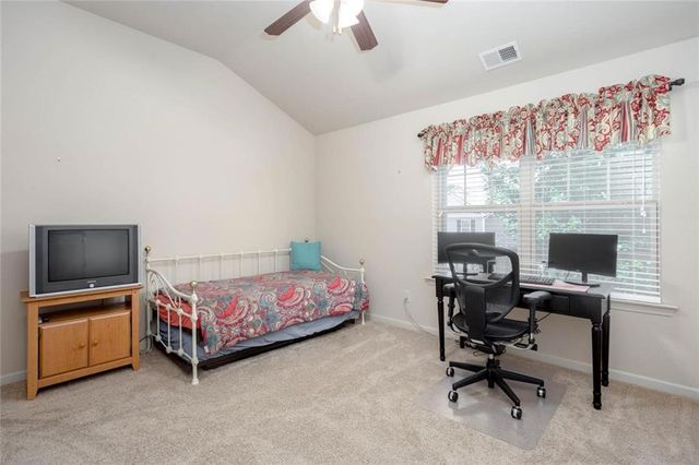 418 Parkstone Drive, Woodstock, GA 30188