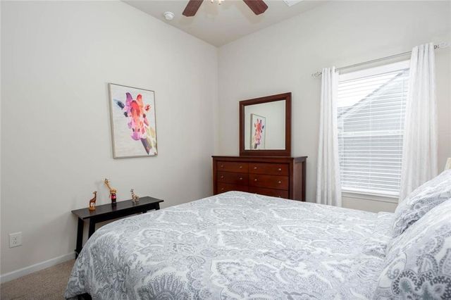 418 Parkstone Drive, Woodstock, GA 30188