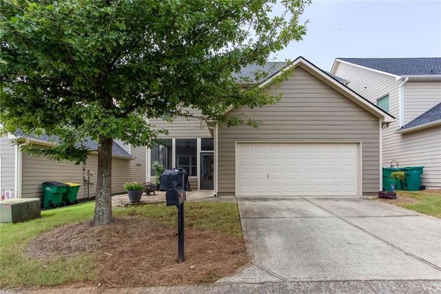 418 Parkstone Drive, Woodstock, GA 30188