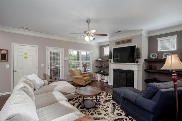 418 Parkstone Drive, Woodstock, GA 30188