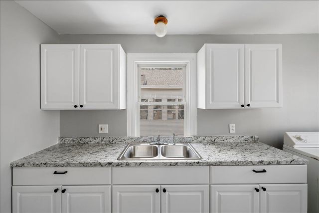 336 Spruce Street, Manchester, NH 03103