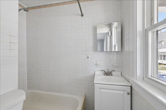 336 Spruce Street, Manchester, NH 03103