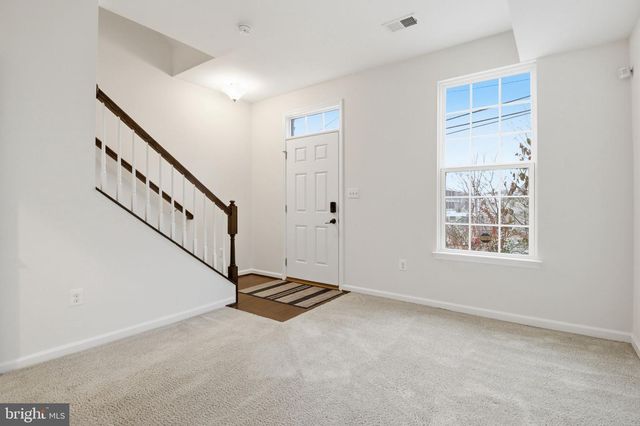 3400 10TH PL SE, Washington, DC 20032