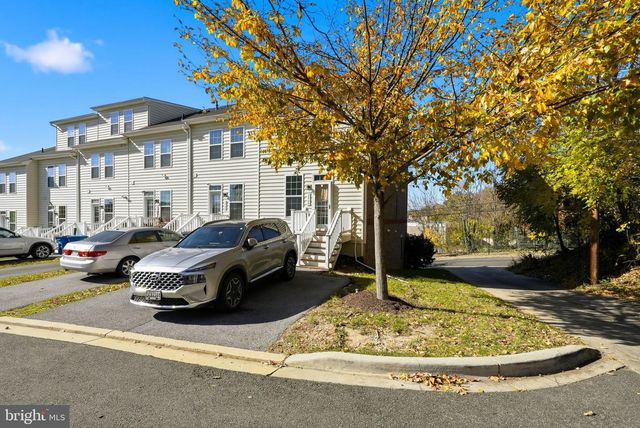 3400 10TH PL SE, Washington, DC 20032