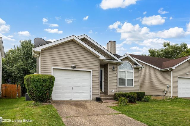 10504 Pinoak View Dr, Louisville, KY 40299