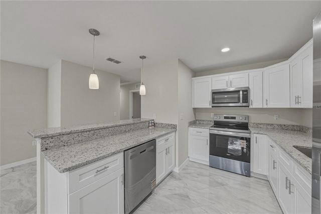2428 MOSSWOOD LANE, Lakeland, FL 33801
