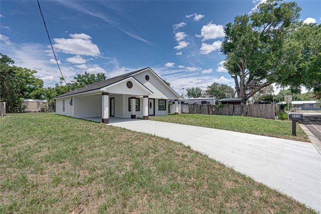 2428 MOSSWOOD LANE, Lakeland, FL 33801