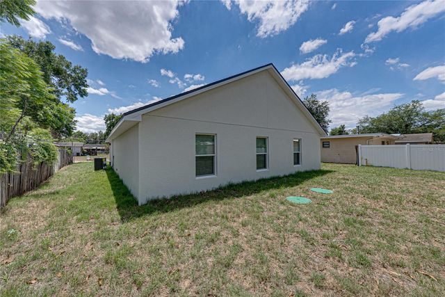 2428 MOSSWOOD LANE, Lakeland, FL 33801