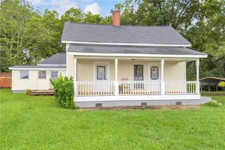 5270 Gainesville Street, Flowery Branch, GA 30542