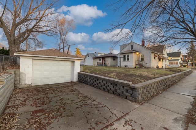 227 Maryland Avenue W, Saint Paul, MN 55117