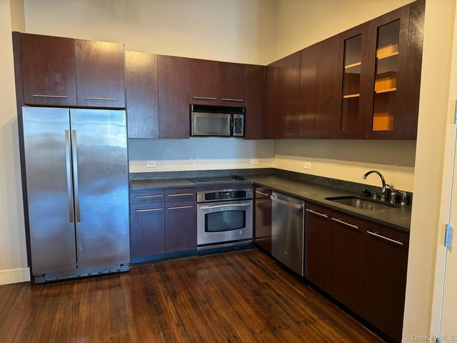 25 Leroy Place 405, New Rochelle, NY 10805