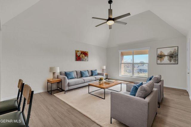 4433 N Stanton Street 317, El Paso, TX 79902