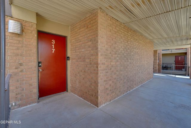 4433 N Stanton Street 317, El Paso, TX 79902