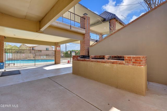 4433 N Stanton Street 317, El Paso, TX 79902