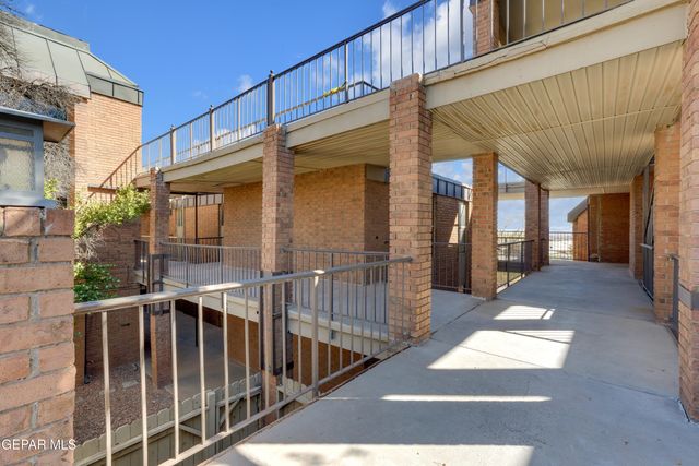 4433 N Stanton Street 317, El Paso, TX 79902