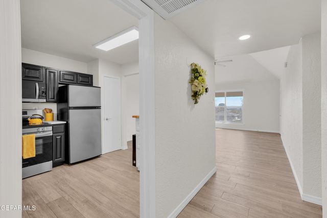 4433 N Stanton Street 317, El Paso, TX 79902